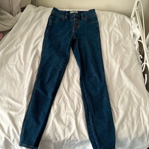 Madewell 10" High-Rise Roadtripper Jeans in Eversall Wash: Button-Front Size 26T - Picture 6 of 8